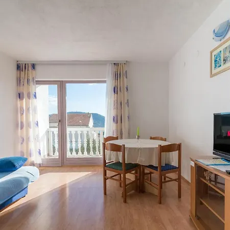 Olive Gardens Apartment *