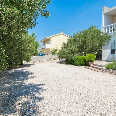 Olive Gardens Lägenhet