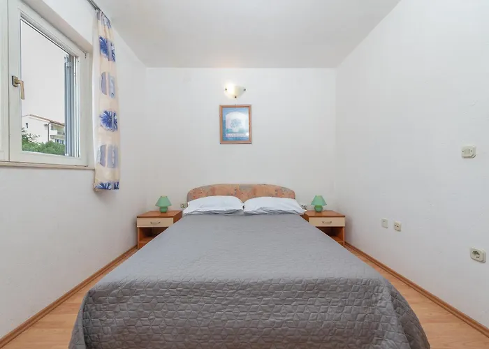 Olive Gardens Apartman Primosten