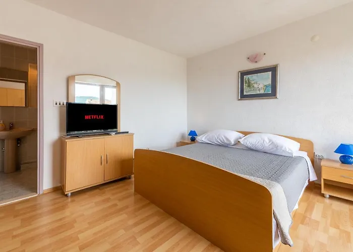 Olive Gardens Apartman Primosten