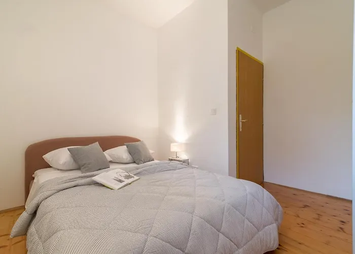 Olive Gardens Apartman Primosten